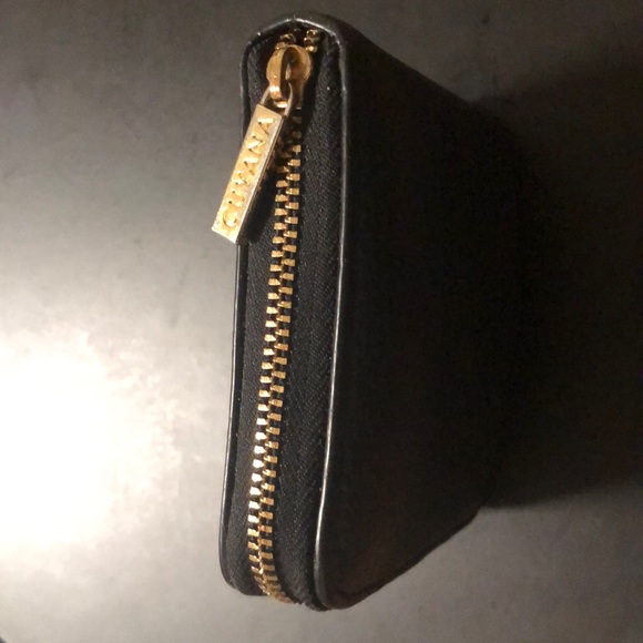 Cuyana Small Zip Wallet - Picture 2 of 6